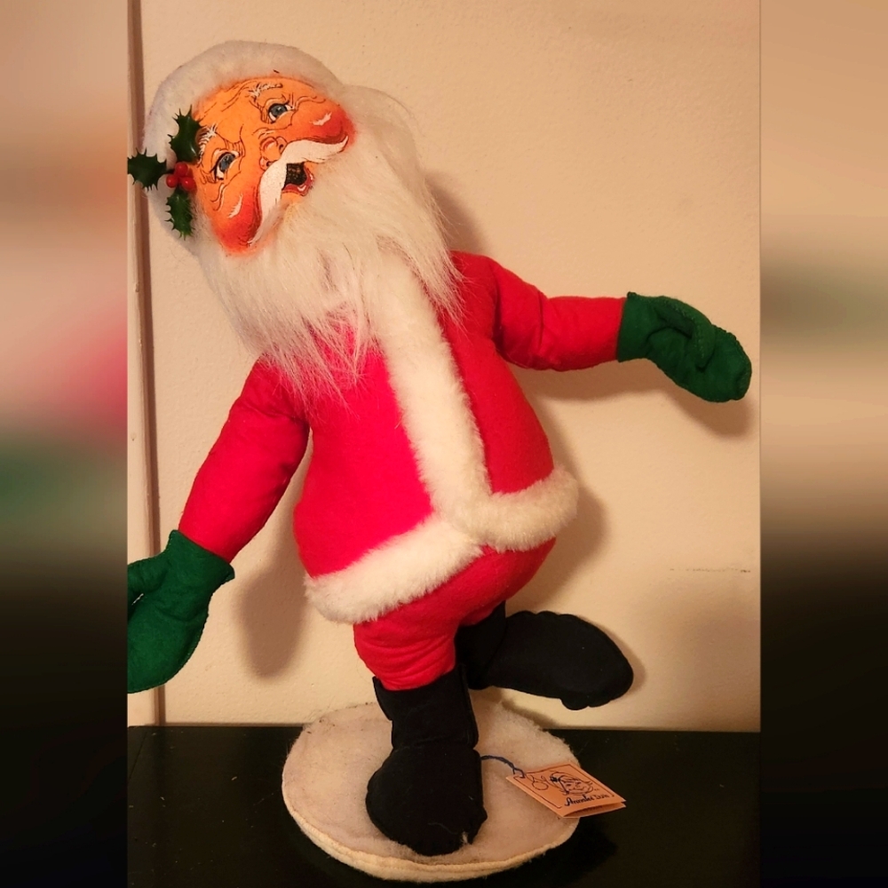 1994 Annalee Santa